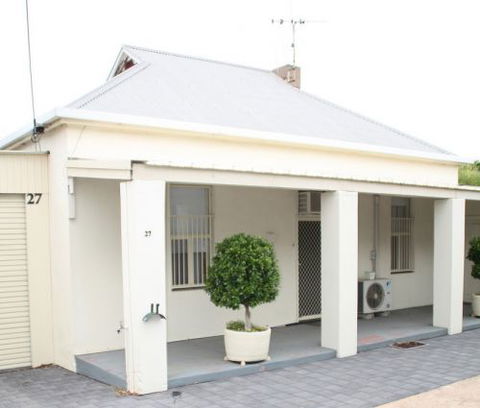 Executive Holiday Rental - Getaway Accommodation 3