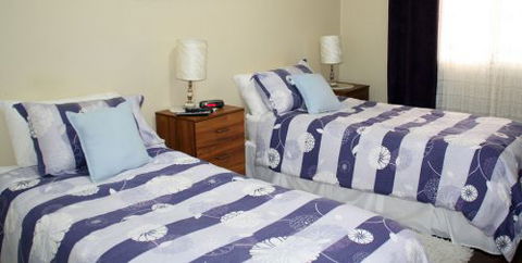 Executive Holiday Rental - Getaway Accommodation 9