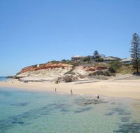 Homes Down Under - Getaway Accommodation