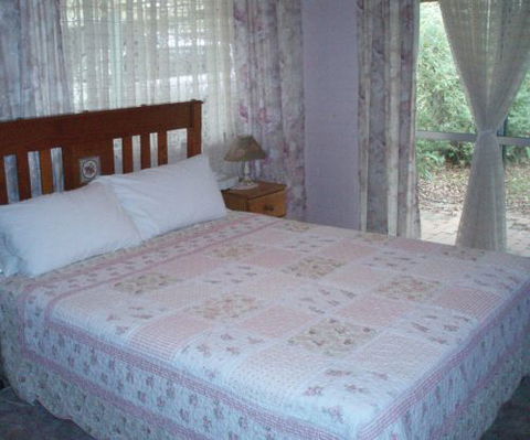 Eighteen Mile Cottage And Homestead - Getaway Accommodation 7