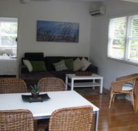 Seaside Cottage - Getaway Accommodation
