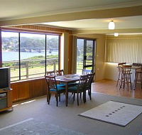 Authur River Beach House - Getaway Accommodation