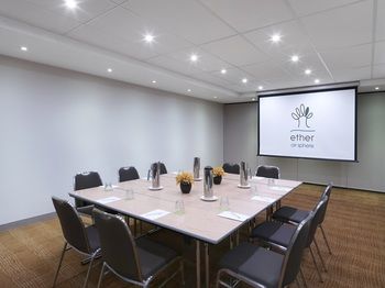 Mercure Welcome Melbourne - Getaway Accommodation 6