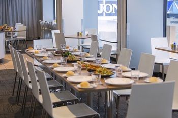 Mercure Welcome Melbourne - Getaway Accommodation 7