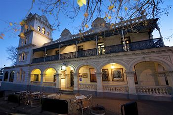 Yarra Valley Grand Hotel - Getaway Accommodation 0