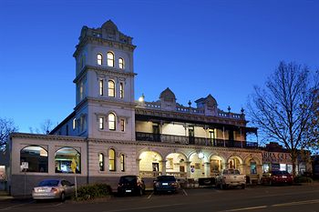 Yarra Valley Grand Hotel - Getaway Accommodation 2