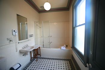 Yarra Valley Grand Hotel - Getaway Accommodation 5