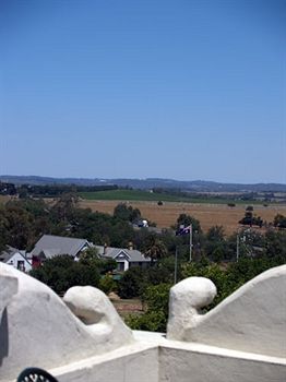 Yarra Valley Grand Hotel - Getaway Accommodation 7