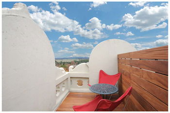 Yarra Valley Grand Hotel - Getaway Accommodation 32