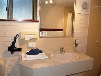 Pigeon House Motor Inn - Getaway Accommodation 10