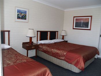 Pigeon House Motor Inn - Getaway Accommodation 1