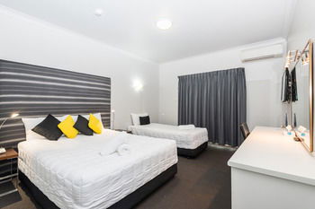 The Esplanade Motel - Formerly Eco-Inn Warners Bay - Getaway Accommodation 10