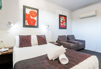 The Esplanade Motel - Formerly Eco-Inn Warners Bay - Getaway Accommodation 12