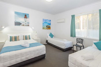 The Esplanade Motel - Formerly Eco-Inn Warners Bay - Getaway Accommodation 13
