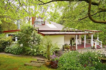 Adeline Bed And Breakfast - Getaway Accommodation 0