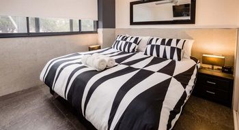 Bluegum Apartments - Getaway Accommodation 8