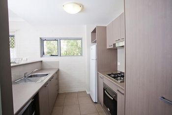 Bluegum Apartments - Getaway Accommodation 13