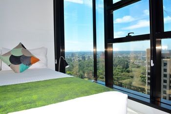 Apartments Melbourne Domain - CBD - Getaway Accommodation 4