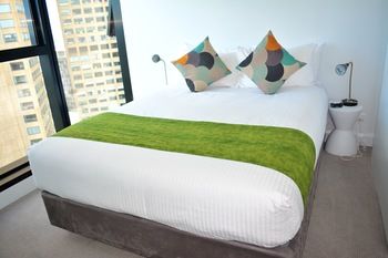 Apartments Melbourne Domain - CBD - Getaway Accommodation 8