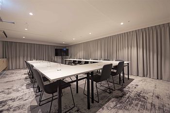 Brady Hotels - Getaway Accommodation 2