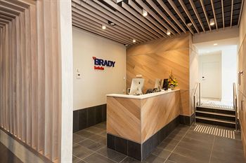 Brady Hotels - Getaway Accommodation 4