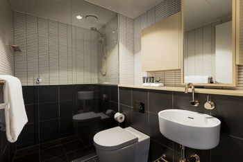 Brady Hotels - Getaway Accommodation 23