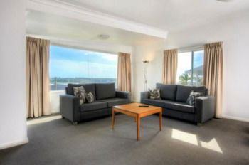 Harbourview Serviced Apartments - Getaway Accommodation 2