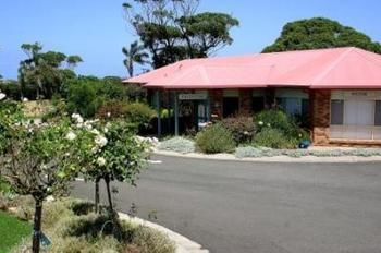 Kings Point Retreat - Getaway Accommodation 0