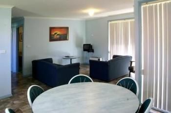 Kings Point Retreat - Getaway Accommodation 10