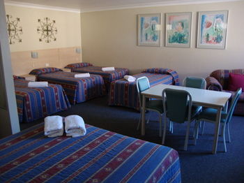 Fitzroy Motor Inn Grafton - Getaway Accommodation 11