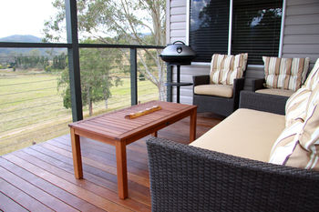 Yabbaloumba Retreat - Getaway Accommodation 13