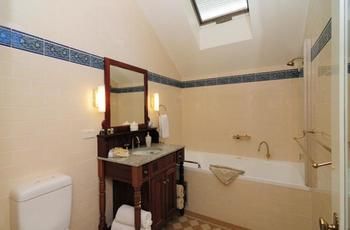 Sandholme Guesthouse - Getaway Accommodation 2