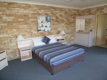 Mollymook Surfbeach Motel And Apartments - Getaway Accommodation 1