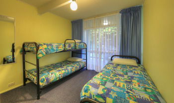 BIG4 Bungalow Park On Burrill Lake - Getaway Accommodation 0