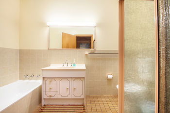 Mollymook Beach Units - Getaway Accommodation 0