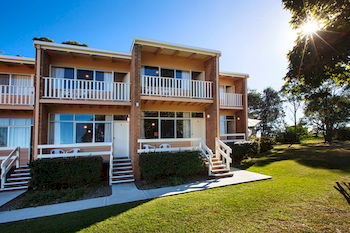 Mollymook Beach Units - Getaway Accommodation 8