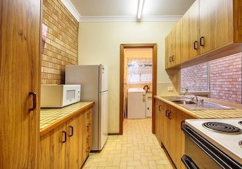 Mollymook Beach Units - Getaway Accommodation 13