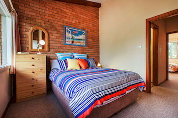 Mollymook Beach Units - Getaway Accommodation 19