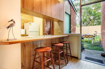 Mollymook Beach Units - Getaway Accommodation 20