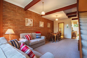 Mollymook Beach Units - Getaway Accommodation 29
