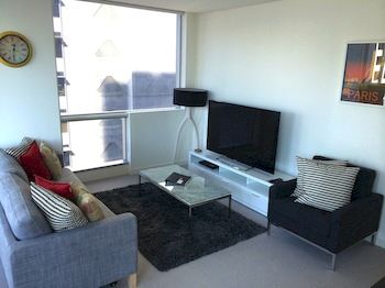 Melbourne Central - Getaway Accommodation 0
