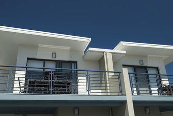 Mollymook Beachfront Executive Apartment - Getaway Accommodation 8