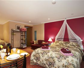 NorthEast Restawhile Bed And Breakfast - Getaway Accommodation 1