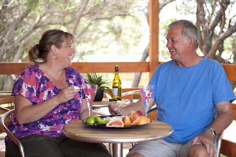 Anglesea Beachfront Caravan Park - Getaway Accommodation 1