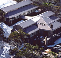 Breathtaker All Suite Hotel - Getaway Accommodation