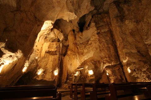 Capricorn Caves - Getaway Accommodation 4