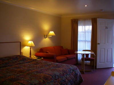 Club Motel - Getaway Accommodation 2