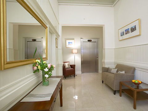 Hotel Sophia - Getaway Accommodation 1