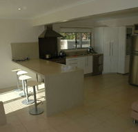 Joylaine Beach House - Getaway Accommodation