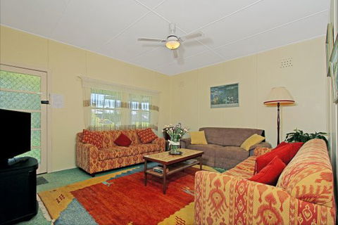 Culburra Cottage - Getaway Accommodation 123